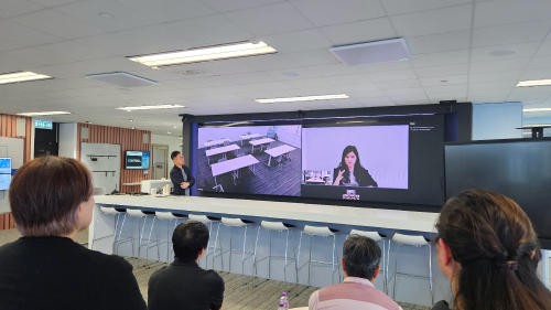 AVIT-News-Cresteon-True-Blue-Roadshow-02